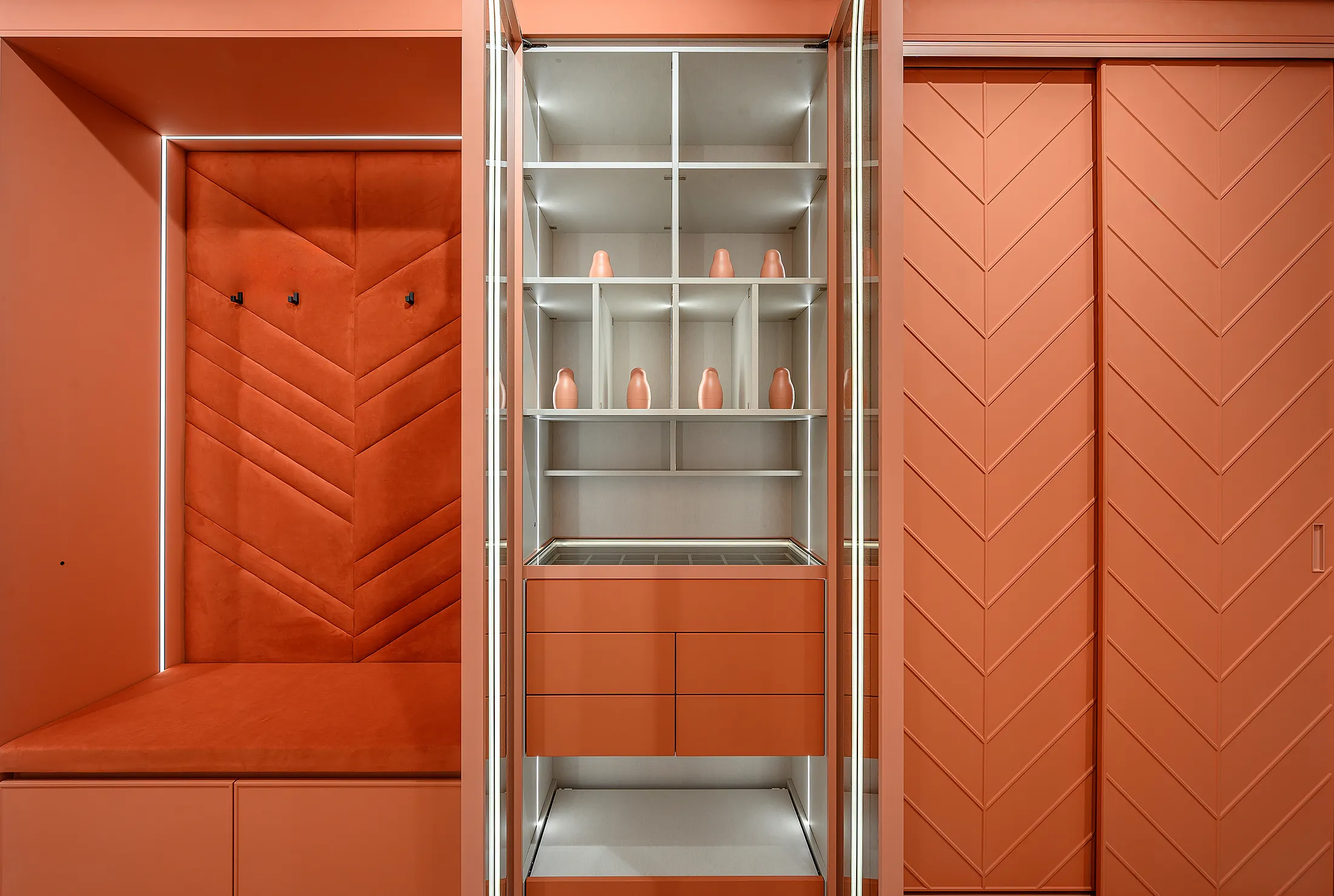 Терракотовая витрина